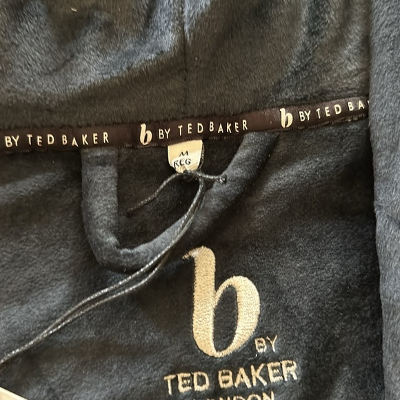 B by Ted Baker London - NWT Pajamas and Robe - Picture 2 of 6